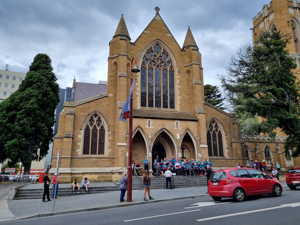 We join in a choir after an introduction